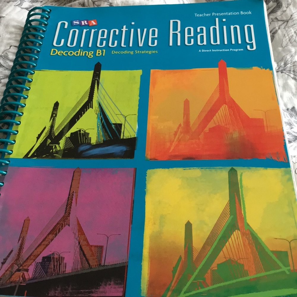 Corrective Reading. Teachers presentation book.